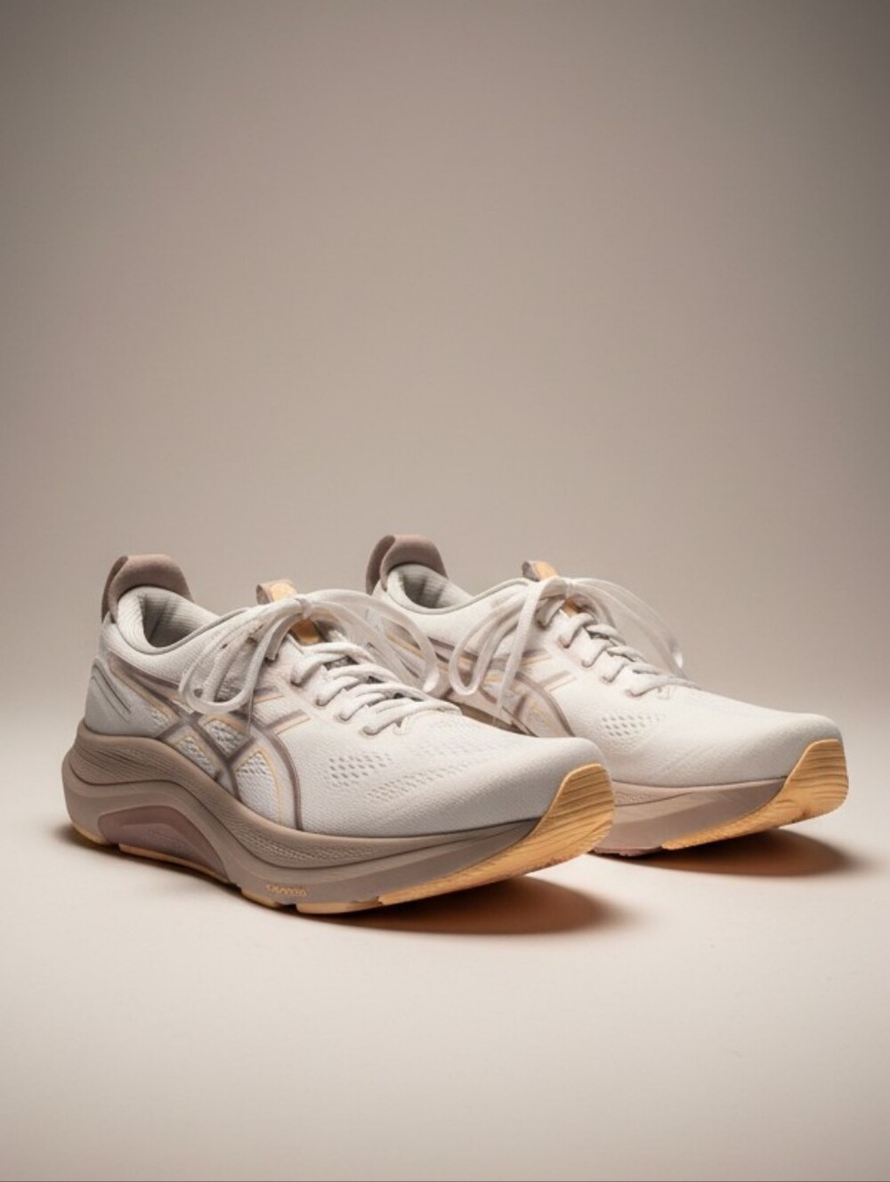 ASICS GEL-KAYANO 32 White Orange Glow Running Shoes 9.5 | Athleisure Dad Sneaker